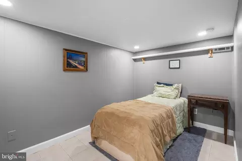 Bedroom - 12220 Centerhill St, Silver Spring, MD 20902 photo 3 of 5