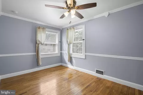 Entry Way - 12220 Centerhill St, Silver Spring, MD 20902 photo 5 of 10