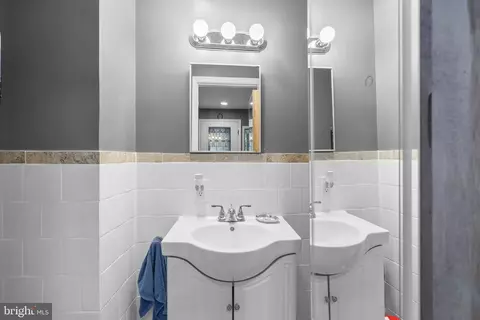 Bath - 12220 Centerhill St, Silver Spring, MD 20902 photo 3 of 3
