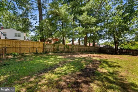 Exterior - 13118 Estelle Rd, Silver Spring, MD 20906 photo 7 of 7