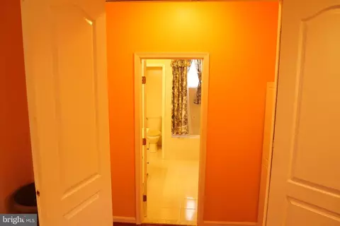 Entry Way - 809 Langley Dr, Silver Spring, MD 20901 photo 6 of 9