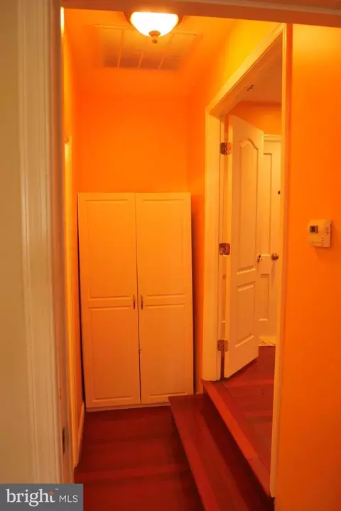 Entry Way - 809 Langley Dr, Silver Spring, MD 20901 photo 7 of 9