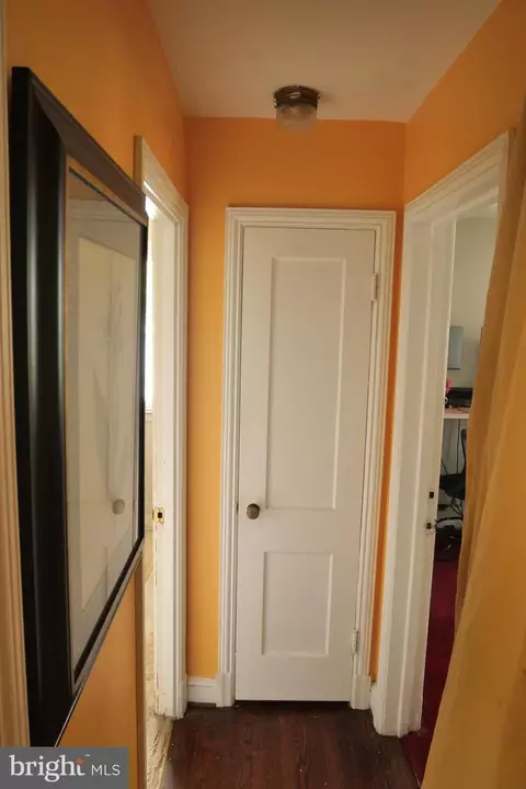 Entry Way - 809 Langley Dr, Silver Spring, MD 20901 photo 8 of 9