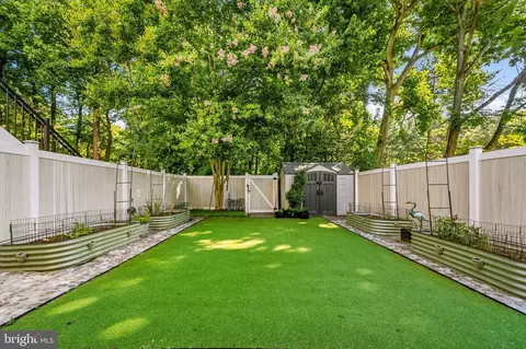 Exterior - 632 Concerto Ln, Silver Spring, MD 20901 photo 7 of 10