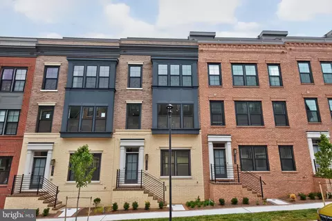 5015 Dulcet Dr, Kensington, MD 20895