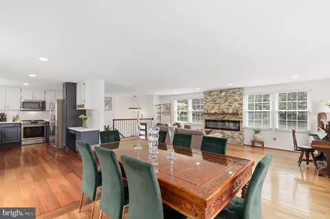 Dining - 15304 Good Hope Rd, Silver Spring, MD 20905 photo 1 of 2