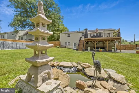Exterior - 15304 Good Hope Rd, Silver Spring, MD 20905 photo 7 of 10