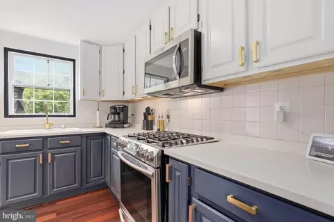 Kitchen - 15304 Good Hope Rd, Silver Spring, MD 20905 photo 3 of 3