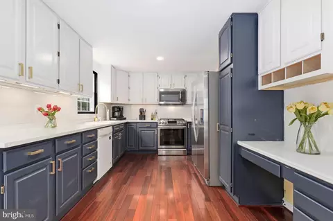 Kitchen - 15304 Good Hope Rd, Silver Spring, MD 20905 photo 1 of 3