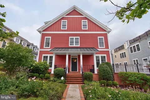 8612 Springvale Rd, Silver Spring, MD 20910