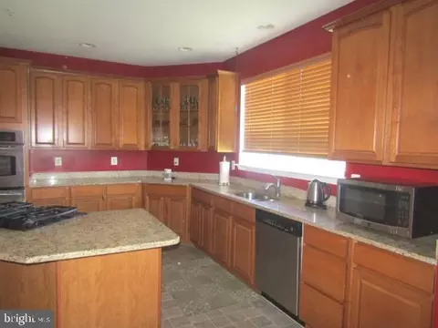 Kitchen - 14713 Bubbling Spring Rd, Boyds, MD 20841 photo 1 of 4