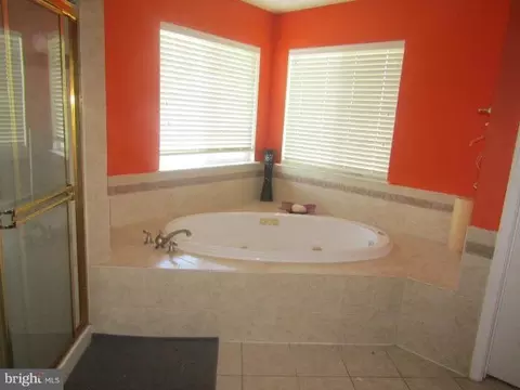 Bath - 14713 Bubbling Spring Rd, Boyds, MD 20841 photo 1 of 3