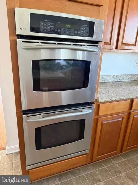 Kitchen - 14713 Bubbling Spring Rd, Boyds, MD 20841 photo 4 of 4