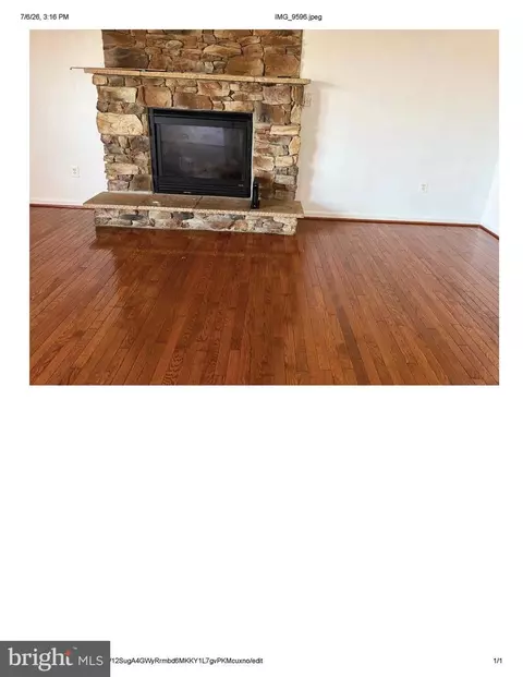 Living - 14713 Bubbling Spring Rd, Boyds, MD 20841 photo 5 of 5