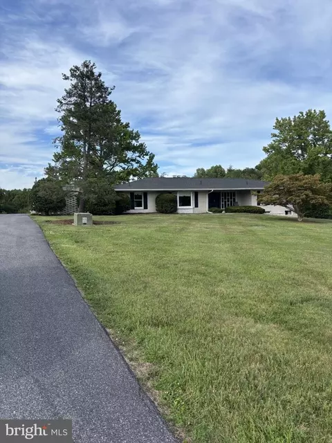 4212 Dustin Rd, Burtonsville, MD 20866