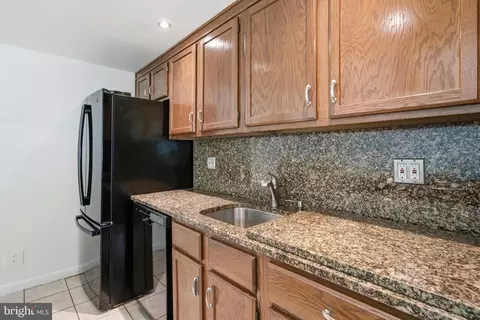 Kitchen - 14919 Hydrus Rd, Silver Spring, MD 20906 photo 5 of 5