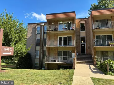 11903 Parklawn Dr #102, Rockville, MD 20852