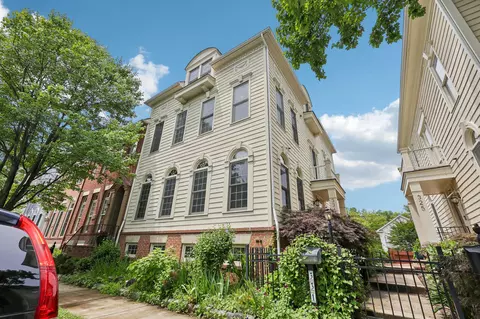 331 Alfandre St, Gaithersburg, MD 20878