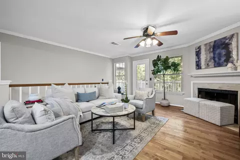 5822 Inman Park Cir #110, Rockville, MD 20852