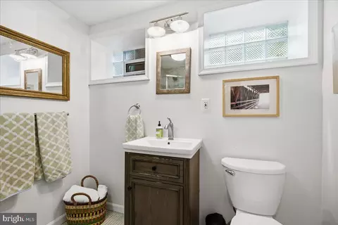 Bath - 10802 Lockridge Dr, Silver Spring, MD 20901 photo 4 of 5