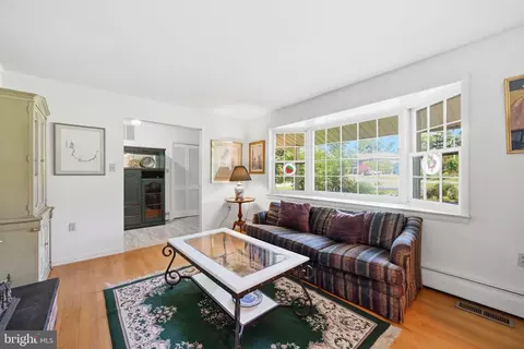 Living - 12201 Greenridge Dr, Boyds, MD 20841 photo 1 of 1