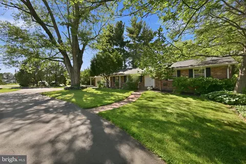 Exterior - 12201 Greenridge Dr, Boyds, MD 20841 photo 6 of 6