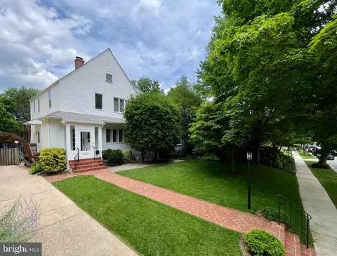 4619 Norwood Dr, Chevy Chase, MD 20815