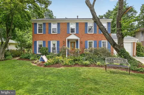 8912 N Westland Dr, Gaithersburg, MD 20877