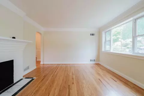 10200 Duvawn Pl, Silver Spring, MD 20902 photo 4