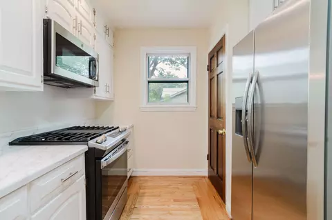 10200 Duvawn Pl, Silver Spring, MD 20902 photo 7