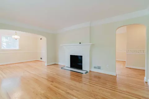 10200 Duvawn Pl, Silver Spring, MD 20902 photo 2