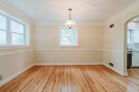 10200 Duvawn Pl, Silver Spring, MD 20902 photo 5