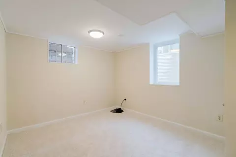 10200 Duvawn Pl, Silver Spring, MD 20902 photo 33
