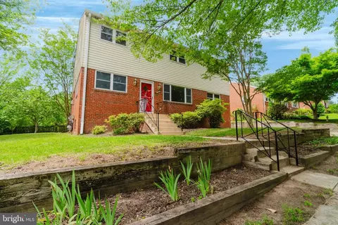 10200 Duvawn Pl, Silver Spring, MD 20902