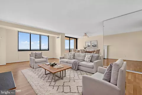 5225 Pooks Hill Rd #1319S, Bethesda, MD 20814
