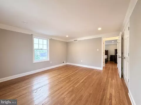 Bedroom - 6012 Overlea Rd, Bethesda, MD 20816 photo 6 of 8