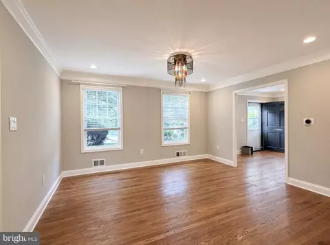 Living - 6012 Overlea Rd, Bethesda, MD 20816 photo 11 of 17