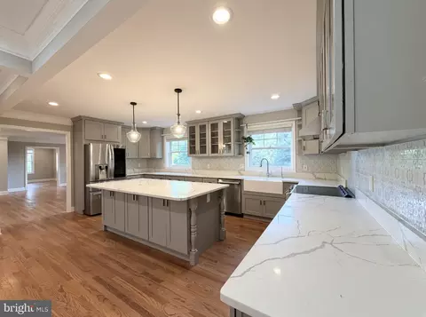 Kitchen - 6012 Overlea Rd, Bethesda, MD 20816 photo 4 of 7