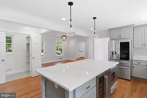 Kitchen - 6012 Overlea Rd, Bethesda, MD 20816 photo 6 of 7