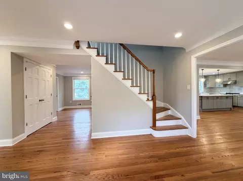 Entry Way - 6012 Overlea Rd, Bethesda, MD 20816 photo 2 of 4