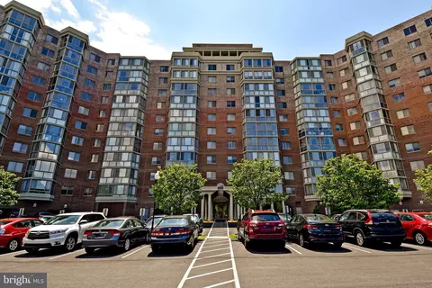 3100 N Leisure World Blvd #320, Silver Spring, MD 20906