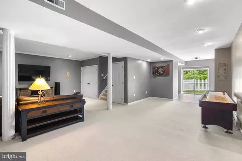 Entry Way - 19930 White Ground Rd, Boyds, MD 20841 photo 3 of 4