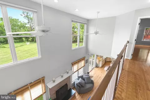 Entry Way - 19930 White Ground Rd, Boyds, MD 20841 photo 2 of 4