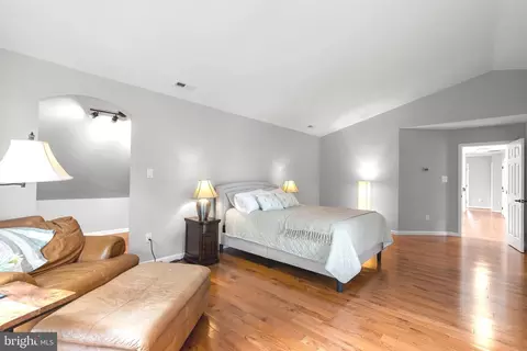 Bedroom - 19930 White Ground Rd, Boyds, MD 20841 photo 2 of 6