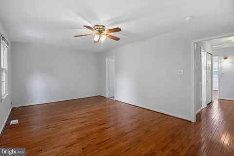 Living - 14216 Catamount Ct, Silver Spring, MD 20906 photo 7 of 9