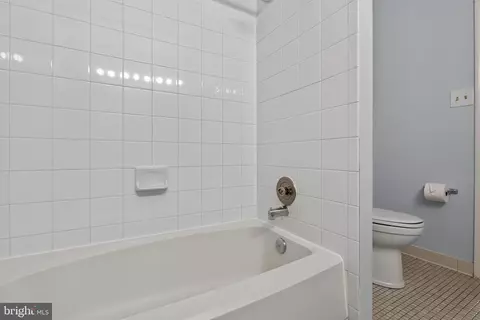 Bath - 14216 Catamount Ct, Silver Spring, MD 20906 photo 2 of 4