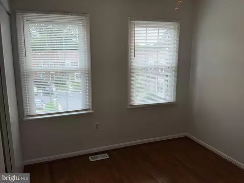 Bedroom - 14216 Catamount Ct, Silver Spring, MD 20906 photo 2 of 4