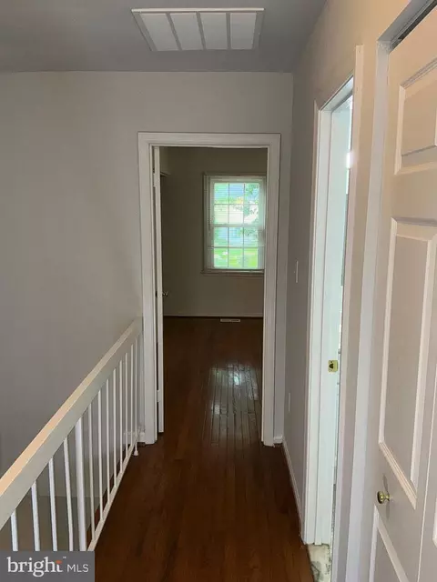 Entry Way - 14216 Catamount Ct, Silver Spring, MD 20906 photo 3 of 5