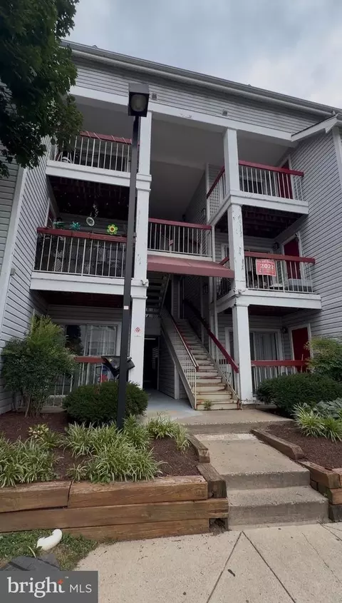 9900 Boysenberry Way #270-6, Gaithersburg, MD 20879