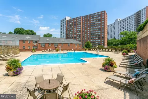 Exterior - 1220 Blair Mill Rd #101, Silver Spring, MD 20910 photo 1 of 2